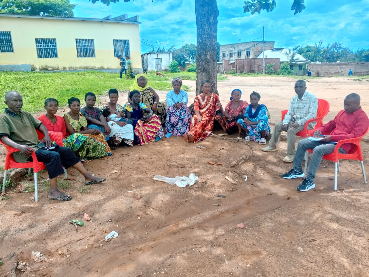 Rencontre avec les femmes (parents d’enfants vulnérables) et appui en cash pour leur réinsertion économique